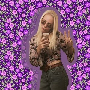 🌼💛Meet your new posher !!! 🌞🌼